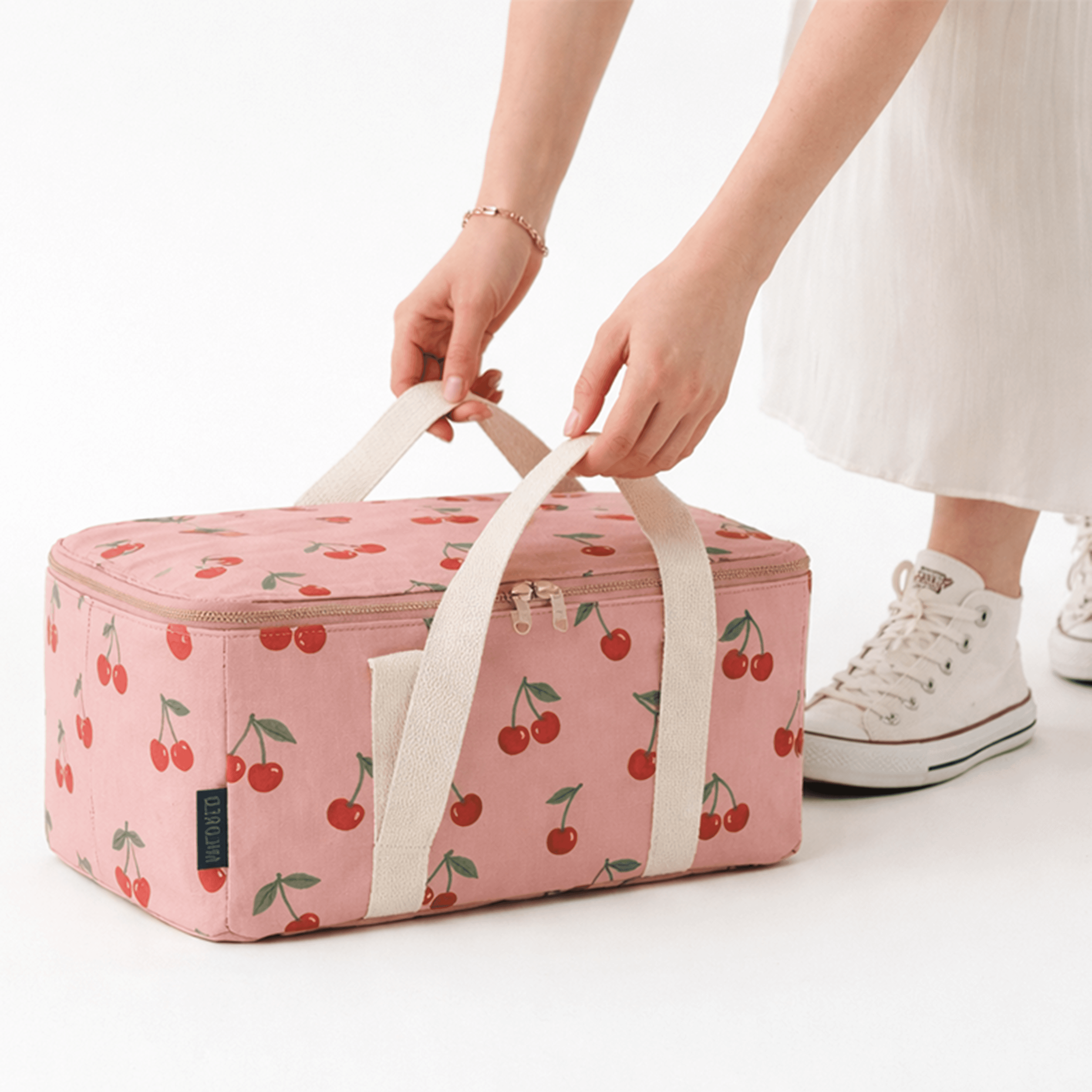 MILDRED insulated food carrier
